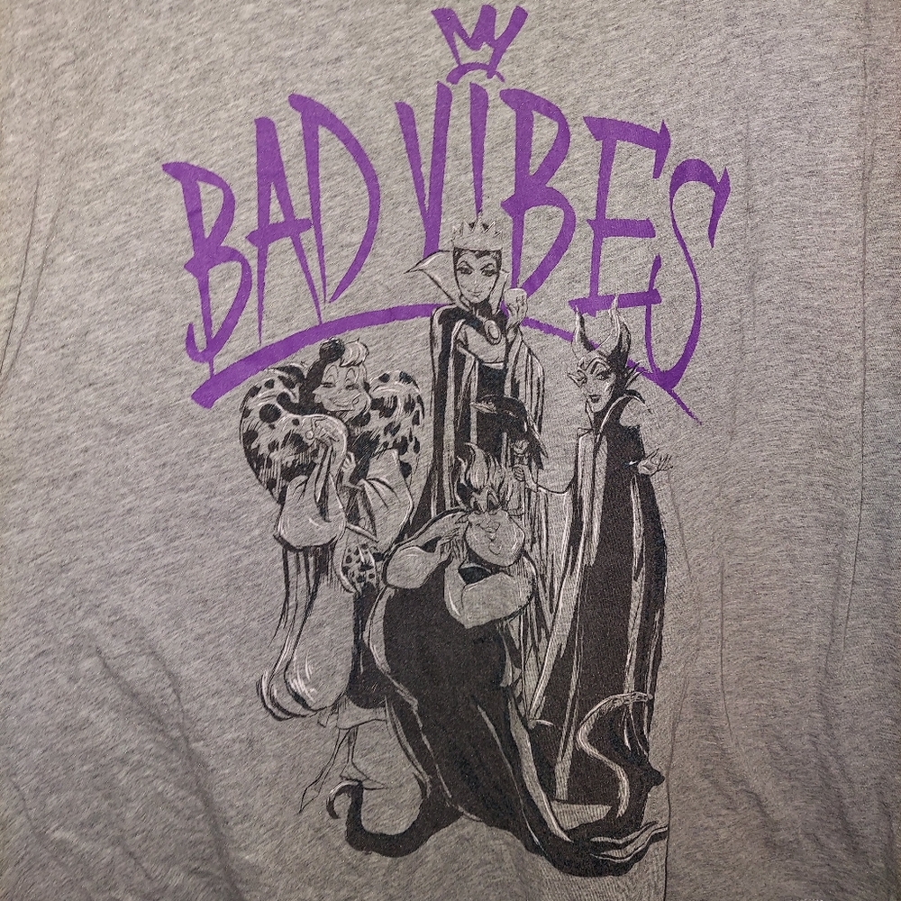 Disney Plus size 2 villain t-shirt 3/4 sleeve